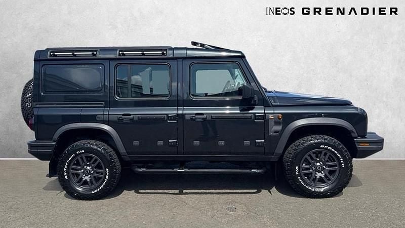 Used Ineos Grenadier 250 HP (183 kW) 2023 Grey MPV