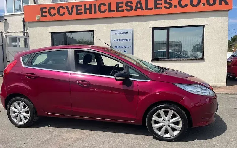 Used Ford Fiesta Zetec 97 HP (71 kW) 2012 Hatchback