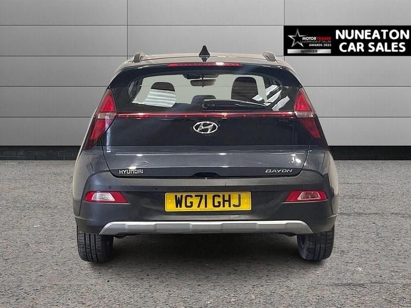 Used Hyundai Bayon SE 100 HP (73 kW) 2021 Grey SUV