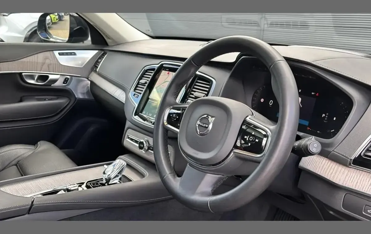 Used Volvo XC90 Ultimate 295 HP (216 kW) 2024 Black SUV