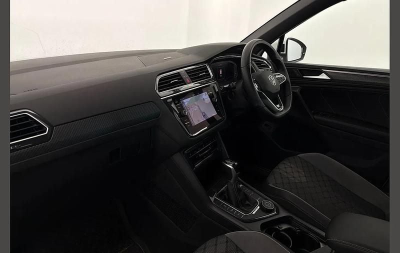 Used VW Tiguan R-line 150 HP (110 kW) 2022 White SUV