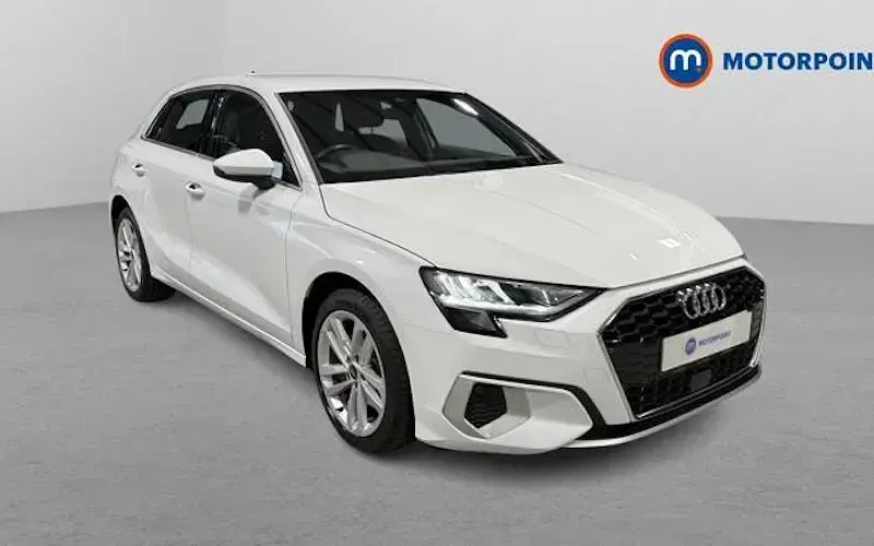 Usado Audi A3 Sportback e-tron Sport 204 HP (150 kW) 2025 Citadino