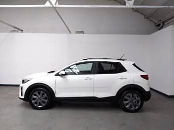 Used Kia Stonic 2018 White SUV