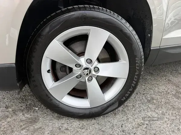 Used Skoda Karoq SE 115 HP (84 kW) 2018 Beige SUV