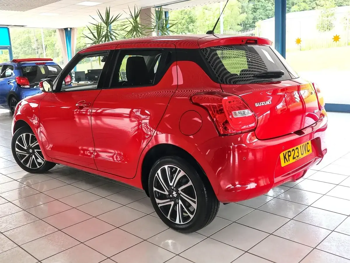 Used Suzuki Swift SZ5 83 HP (61 kW) 2023 Red Hatchback