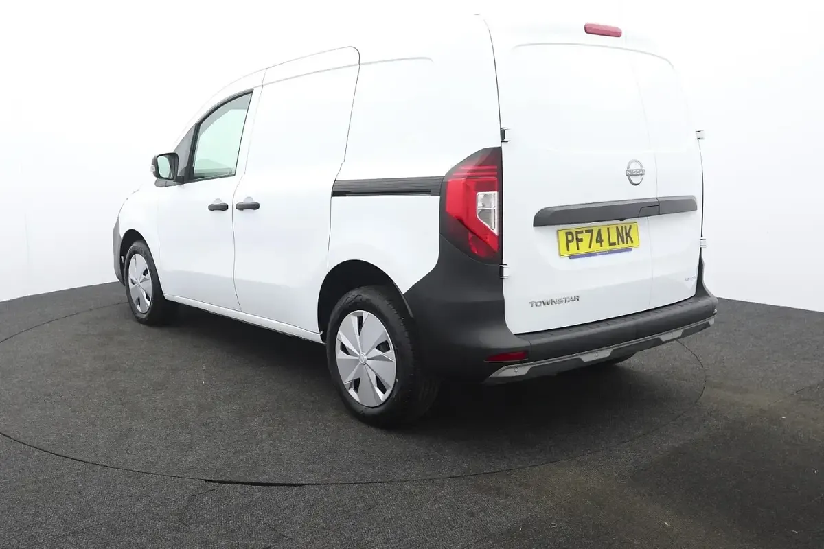 Używany Nissan Townstar Acenta 130 KM (95 kW) 2024 Biały Van
