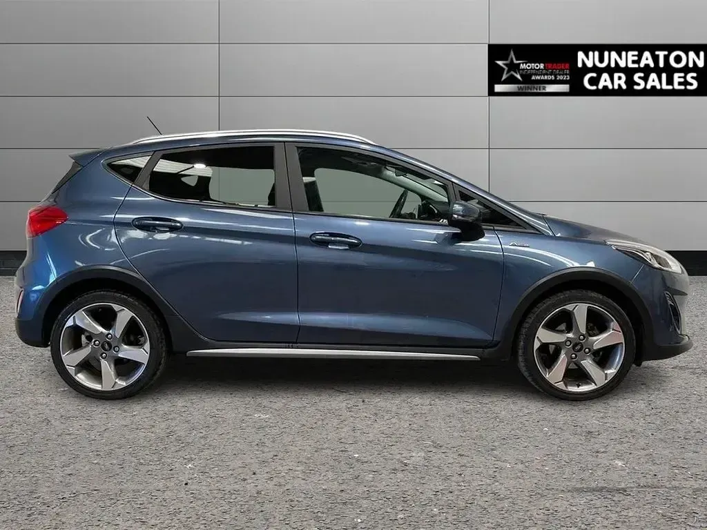 Used Ford Fiesta Active 125 HP (91 kW) 2019 Blue Hatchback