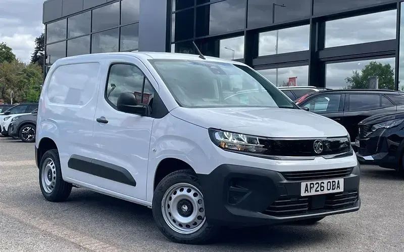 Used Vauxhall Combo 102 HP (75 kW) 2026 MPV