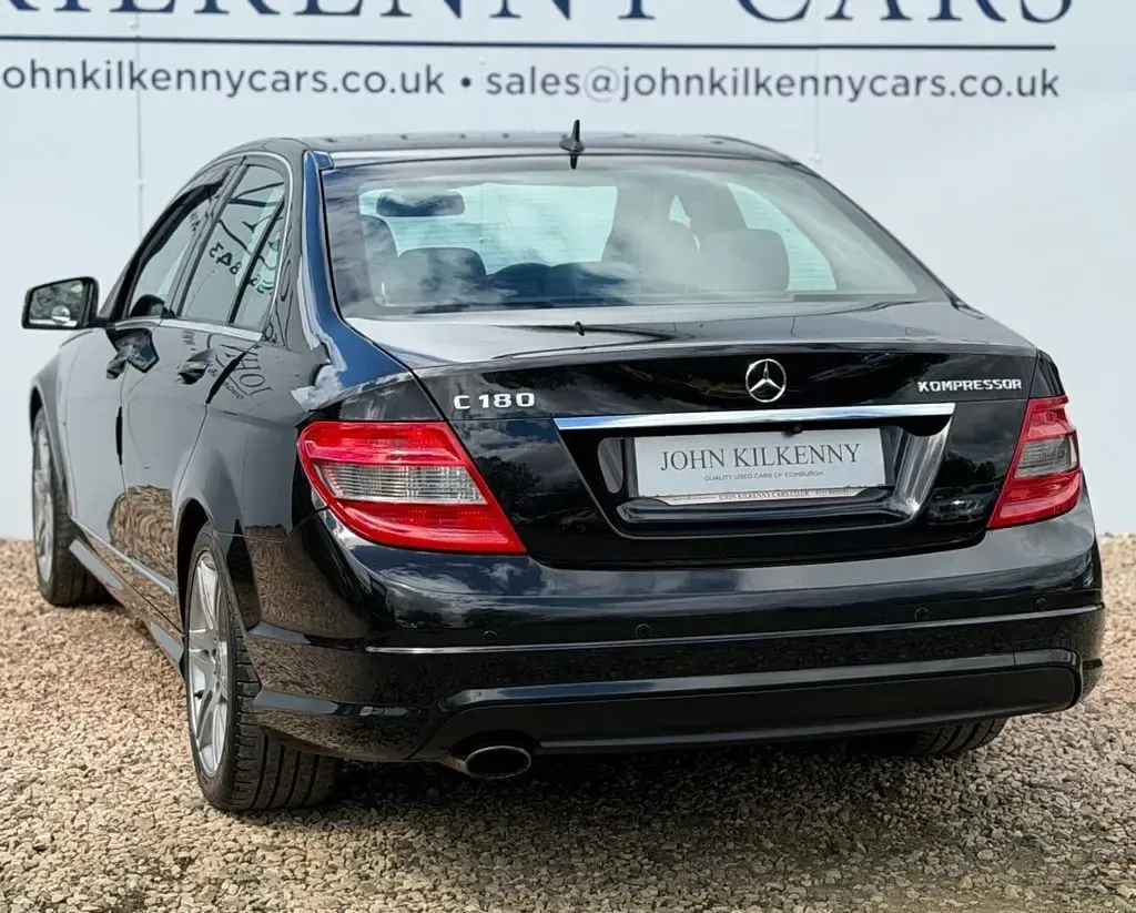 Used Mercedes C180 SE 156 HP (114 kW) 2009 Black Sedan