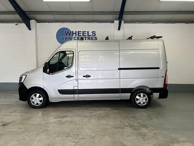 Used Renault Master Business 2023 Grey MPV