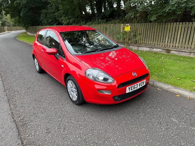 Red Used 2013 Fiat Punto Easy Hatchback | £2,600 (A bit pricey) - Image 1/4