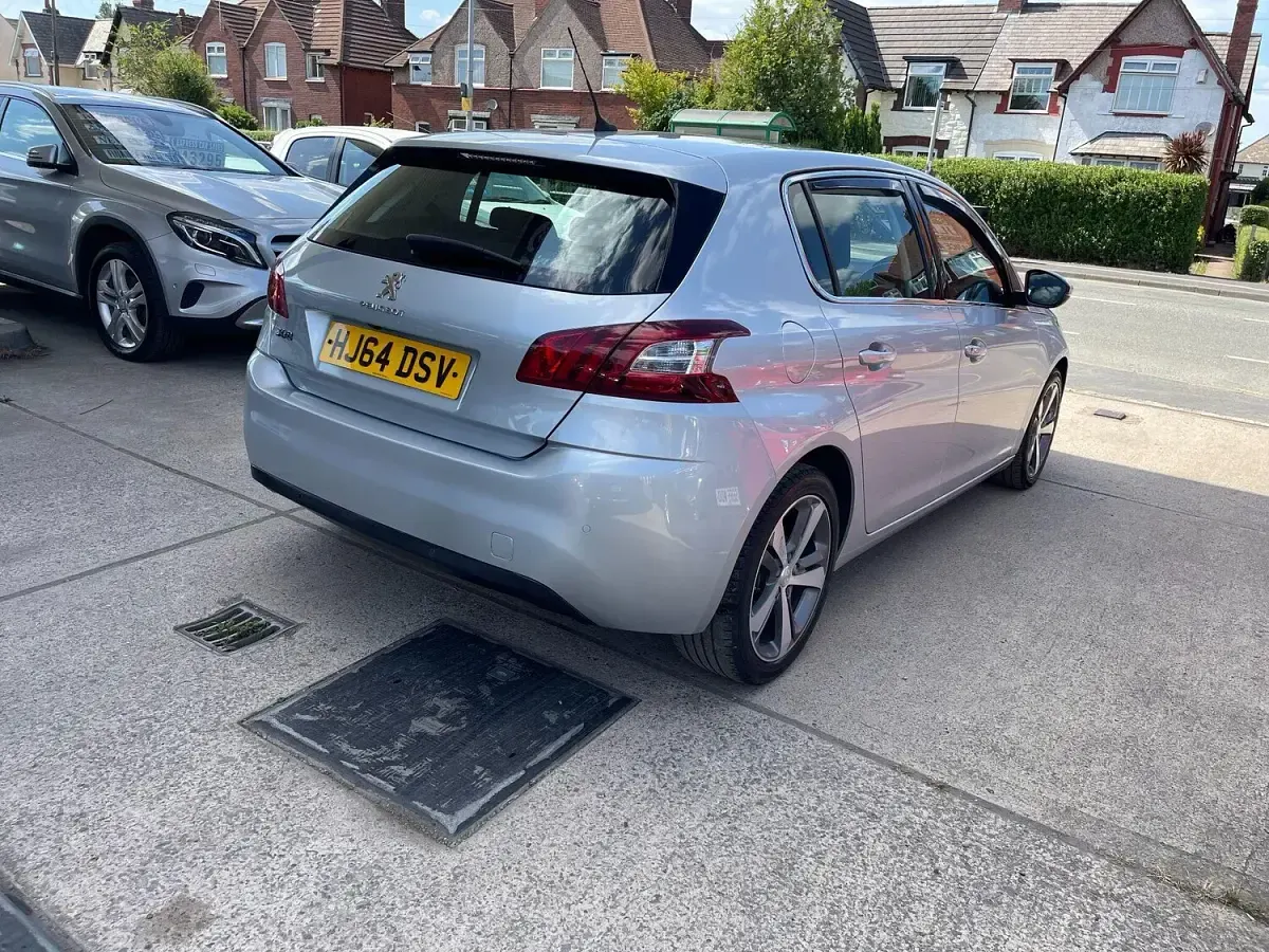 Used Peugeot 308 Allure 205 HP (150 kW) 2014 Silver Hatchback