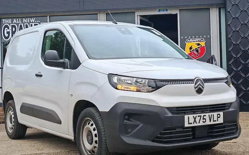 Used Citroën Berlingo 102 HP (75 kW) 2025 MPV