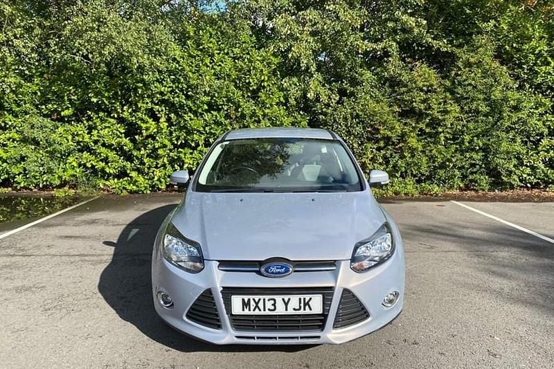Silver Used 2013 Ford Focus Zetec Hatchback | £3,695 (Good price) - Image 1/1