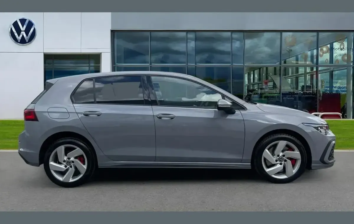 Used VW Golf VIII GTE 245 HP (180 kW) 2023 Grey Hatchback