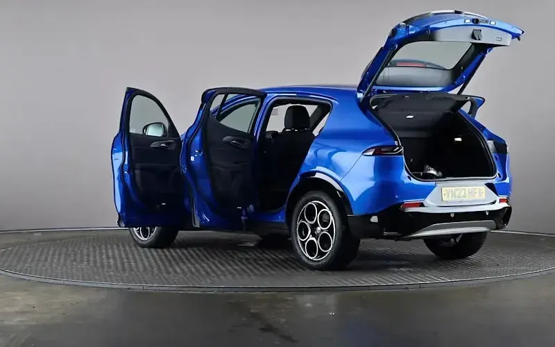 Used Alfa Romeo Tonale Ti 160 HP (117 kW) 2023 Blue SUV