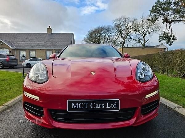 Used Porsche Panamera 300 HP (220 kW) 2014 Maroon Sedan