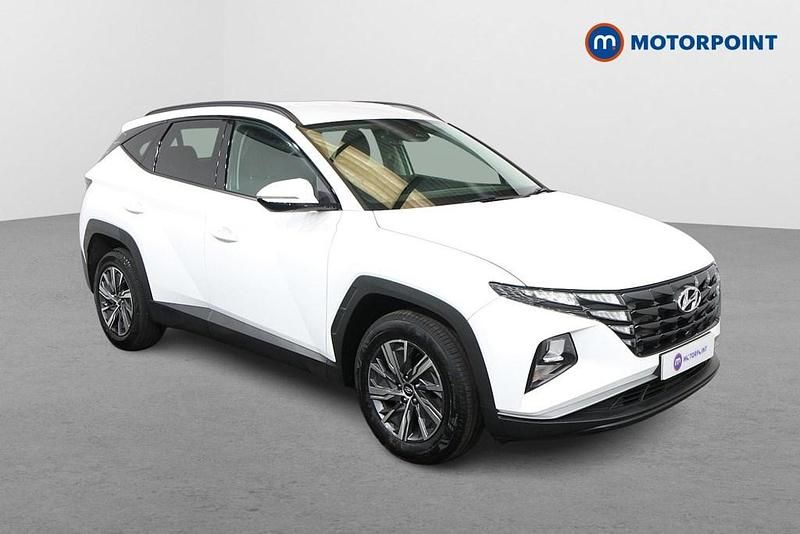 White Used 2022 Hyundai Tucson SE SUV | £17,499 (Fair price) - Image 1/4
