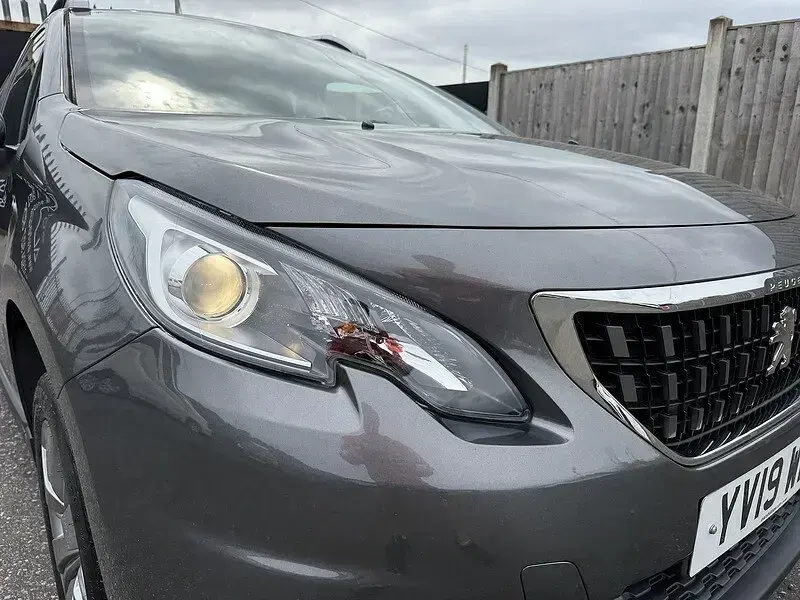 Used Peugeot 2008 Active 81 HP (59 kW) 2019 Grey SUV