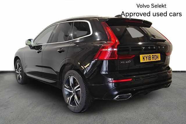 Used Volvo XC60 R-Design 235 HP (172 kW) 2018 Black SUV