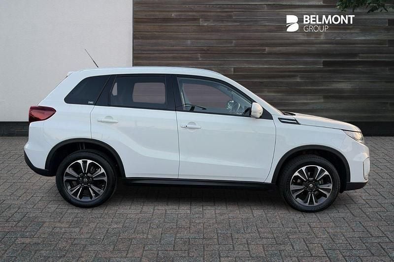 Used Suzuki Vitara SZ5 2022 White Hatchback