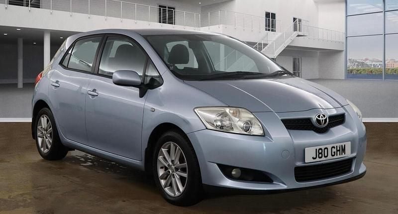 Blue Used 2009 Toyota Auris Hatchback | £3,490 (Fair price) - Image 1/4