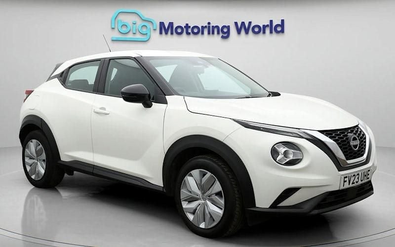 White Used 2023 Nissan Juke Acenta SUV | £12,400 (Super price) - Image 1/4
