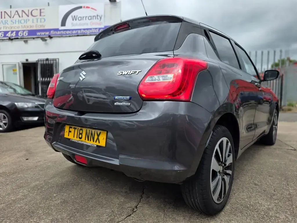 Usado Suzuki Swift SZ5 90 HP (66 kW) 2018 Citadino