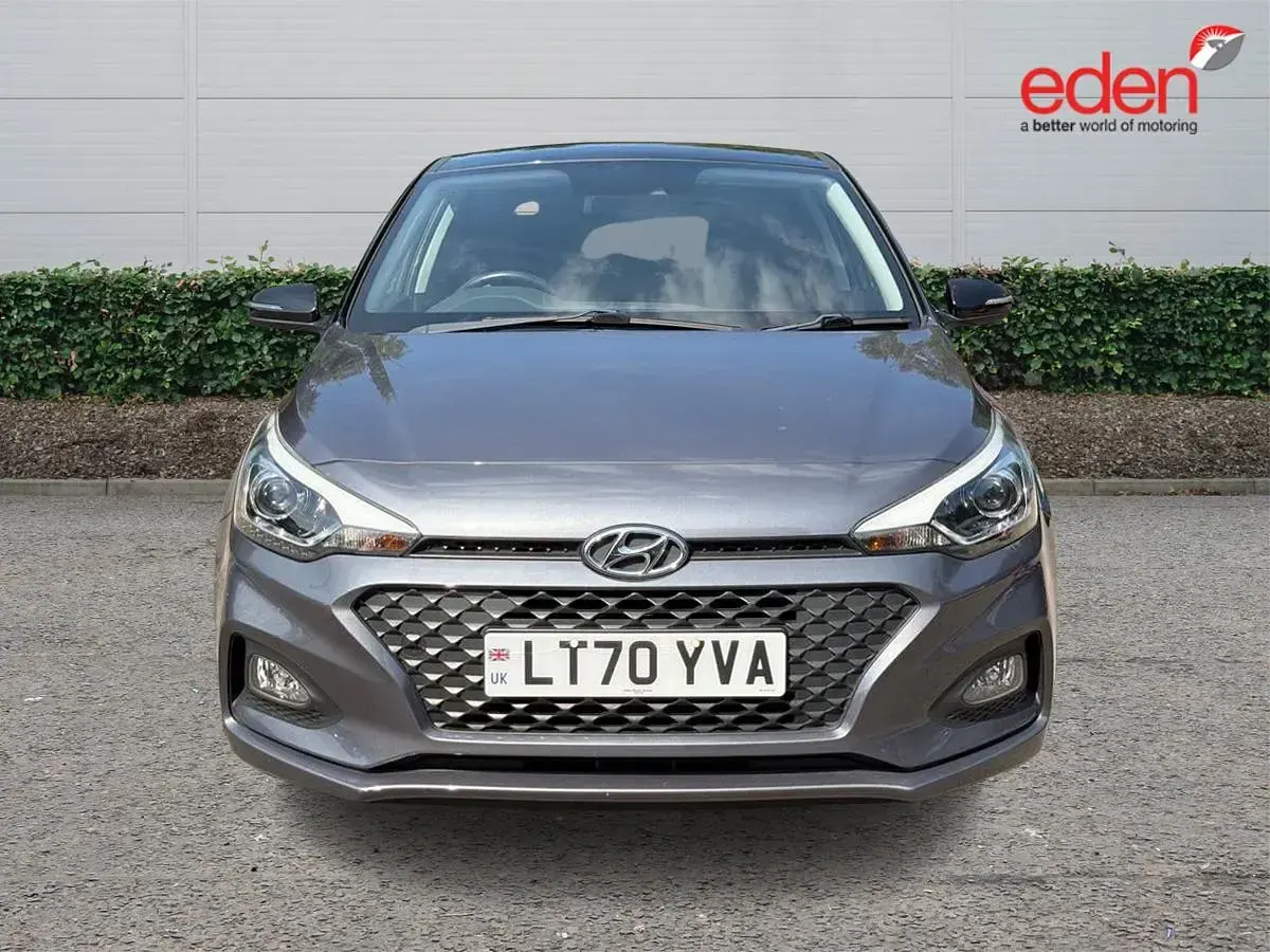 Used Hyundai i20 84 HP (61 kW) 2020 Grey Hatchback