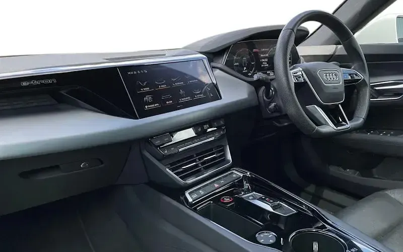 Used Audi e-tron GT quattro Comfort 389 kW (530 HP) 2023 Grey Sedan