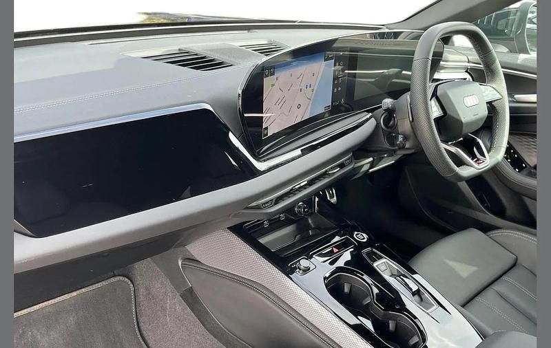 Used Audi A5 S-Line 147 HP (108 kW) 2025 Black Estate