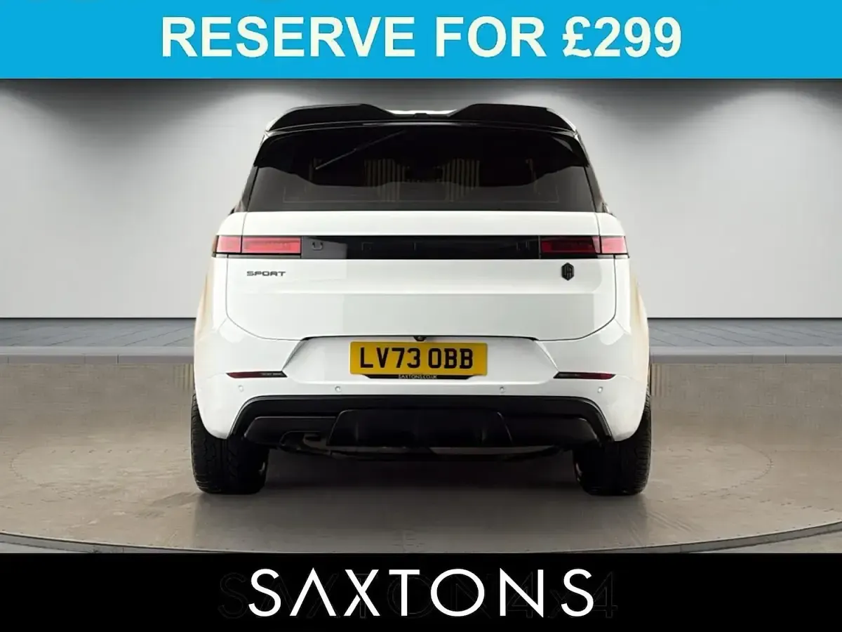 Used Land Rover Range Rover Sport SE Dynamic 300 HP (220 kW) 2023 Fuji white SUV