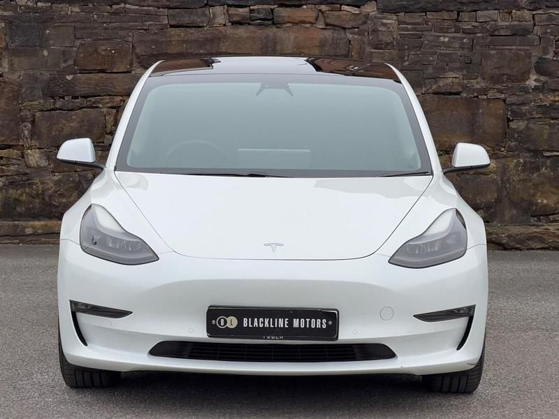 Used Tesla Model 3 Long Range AWD 235 kW (320 HP) 2021 White Sedan