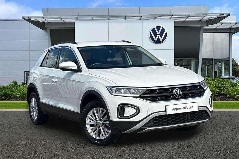 White Used 2022 VW T-Roc Life SUV | £22,242 (Fair price) - Image 1/4