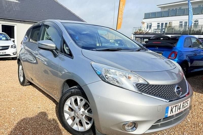 Used Nissan Note Acenta Premium 80 HP (58 kW) 2014 Silver Hatchback
