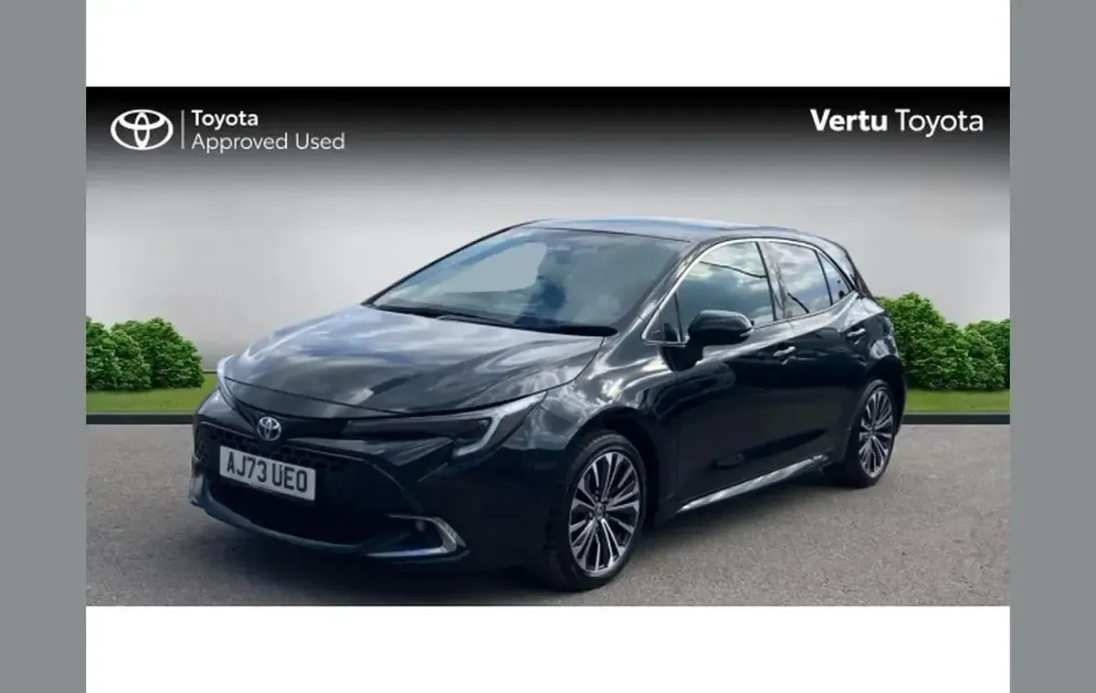 Used Toyota Corolla Design 138 HP (101 kW) 2023 Black Hatchback