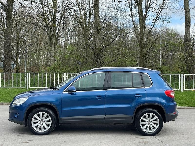 Używany VW Tiguan SE 140 KM (102 kW) 2009 Niebieski SUV