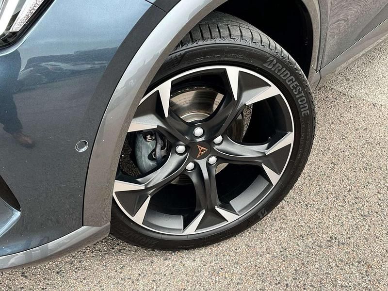 Used Cupra Formentor 150 HP (110 kW) 2023 Grey SUV