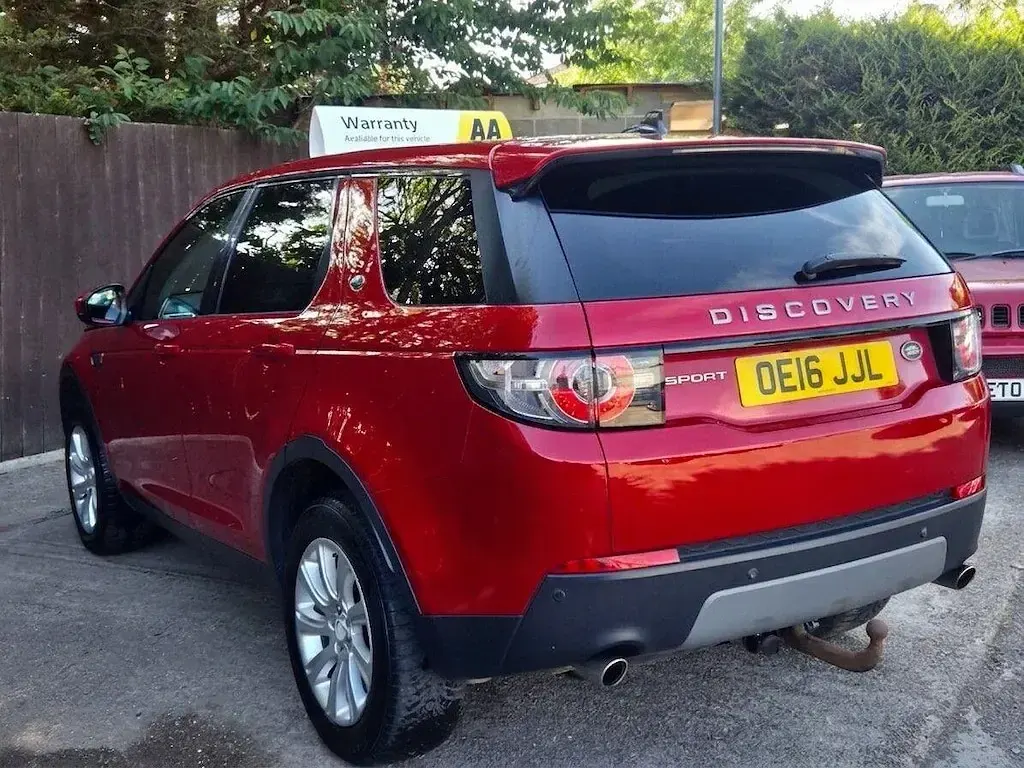 Used Land Rover Discovery Sport SE 180 HP (132 kW) 2016 Red SUV