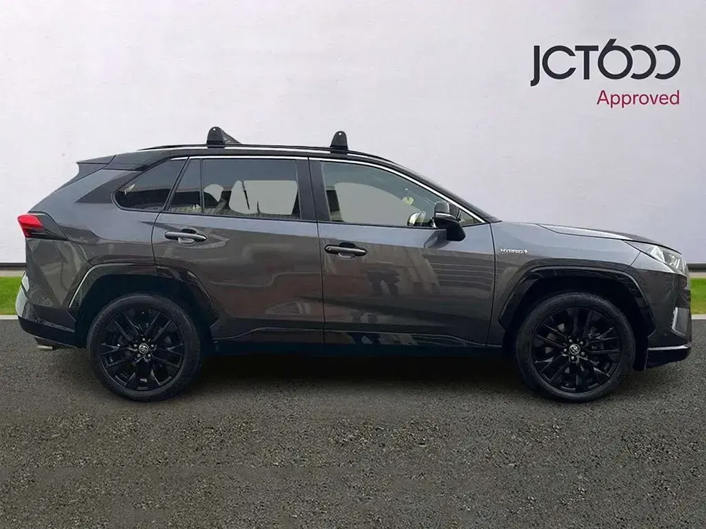 Used Toyota RAV4 Hybrid 218 HP (160 kW) 2021 Other SUV