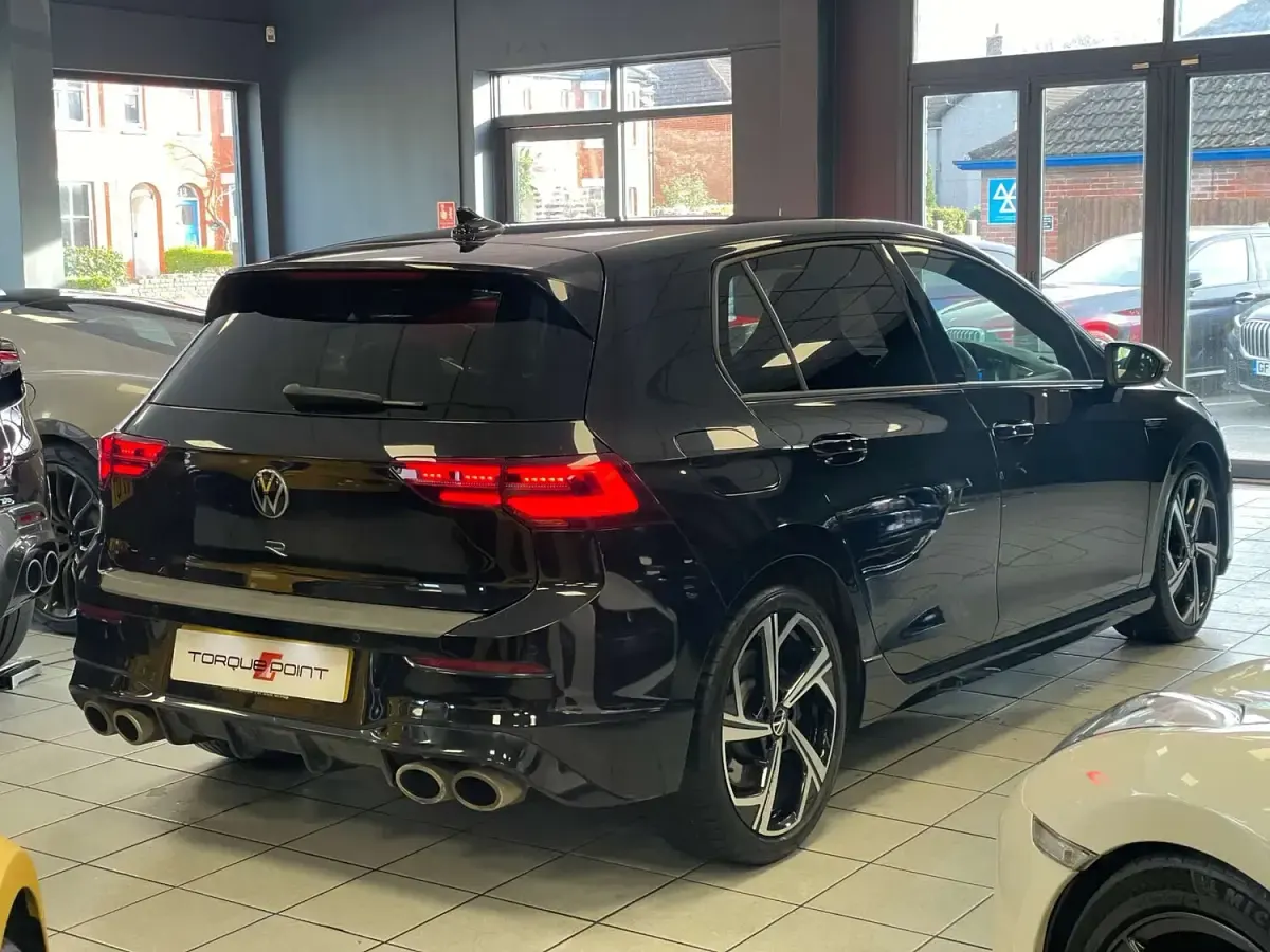 Used VW Golf VIII R 320 HP (235 kW) 2023 Black Hatchback