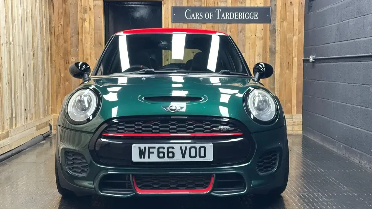 Używany Mini John Cooper Works Hatch 2016 Zielony Hatchback