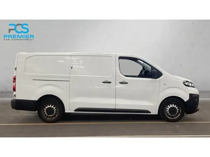 Used Vauxhall Vivaro Edition 100 HP (73 kW) 2020 White MPV