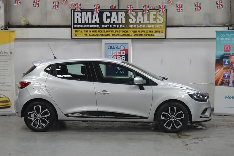 Used Renault Clio IV Play 2019 Silver Hatchback