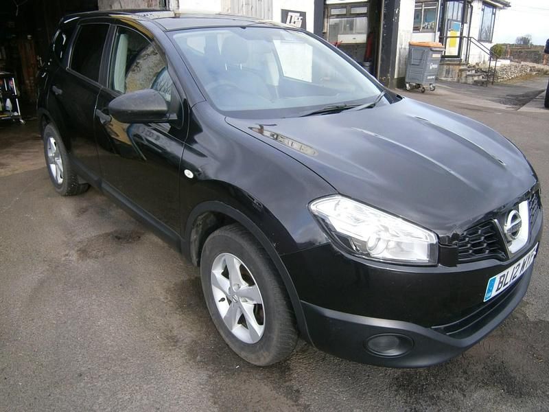 Used Nissan Qashqai +2 Visia 117 HP (86 kW) 2012 Black SUV