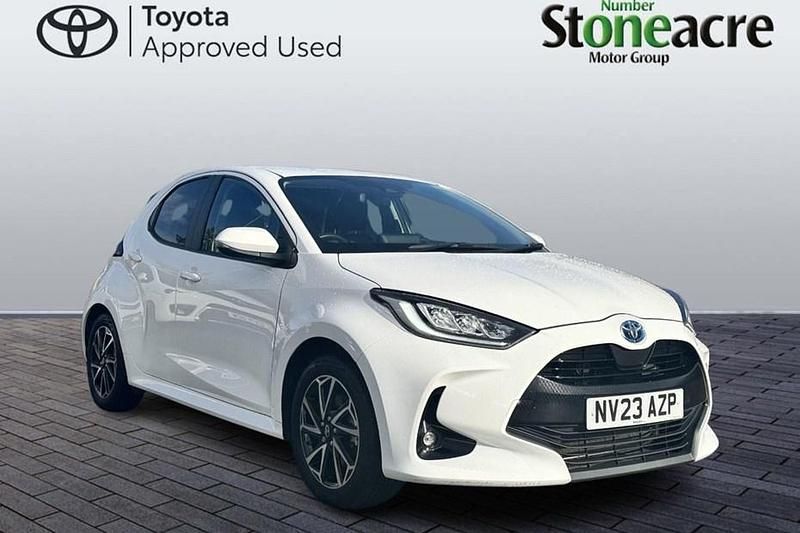 Used Toyota Yaris Hybrid Design 116 HP (85 kW) 2023