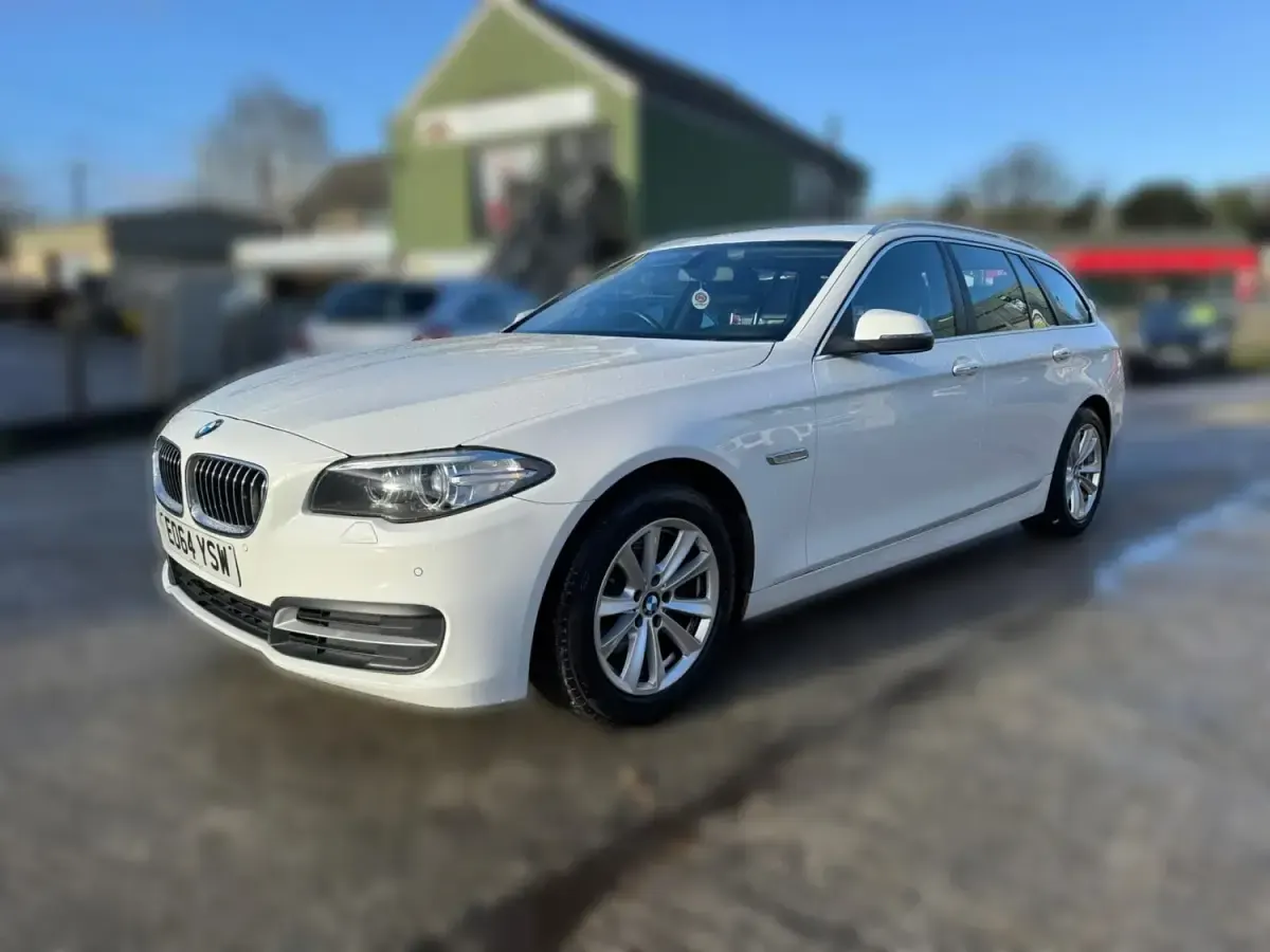 Used BMW 525 Advantage 218 HP (160 kW) 2014 White Estate
