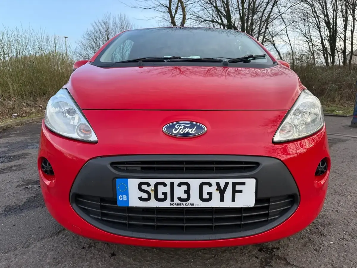 Usado Ford Ka 69 HP (50 kW) 2013 Vermelho Citadino