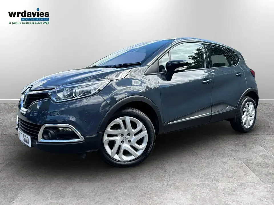 Used Renault Captur Dynamique 110 HP (80 kW) 2017 Blue SUV