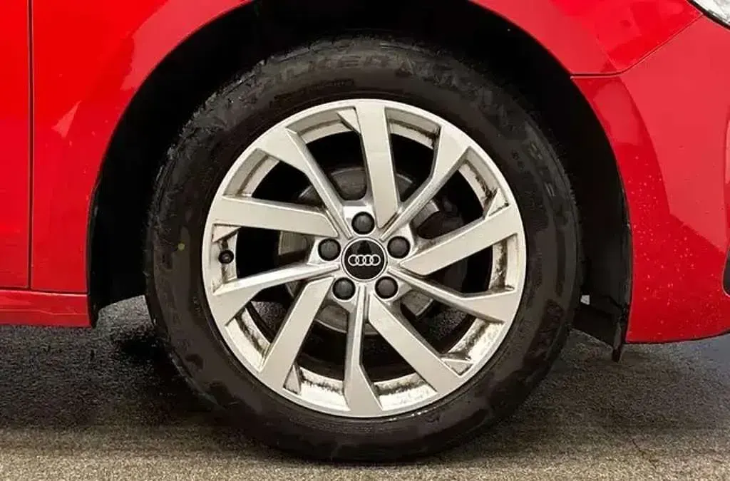 Used Audi A1 Sport 94 HP (69 kW) 2020 Red SUV